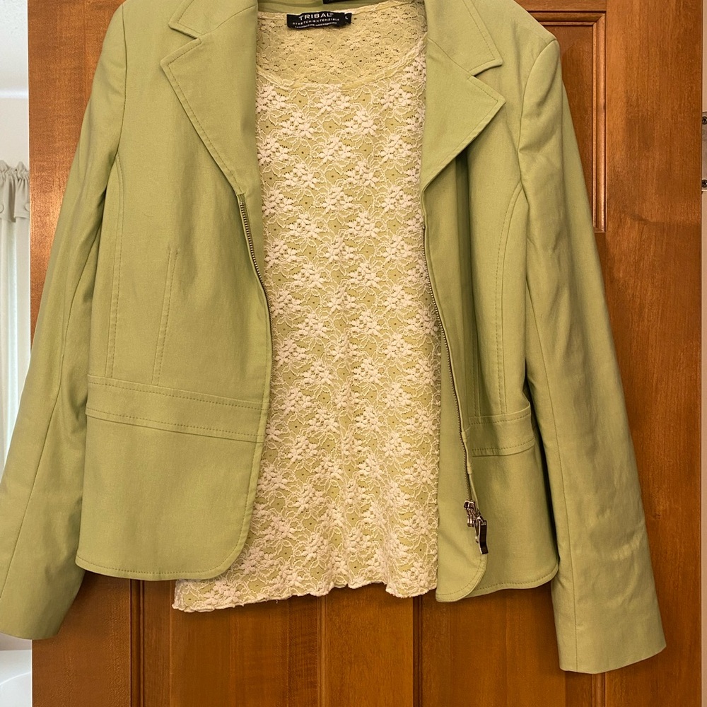Mint green women’s zippered blazer - Picture 4 of 4